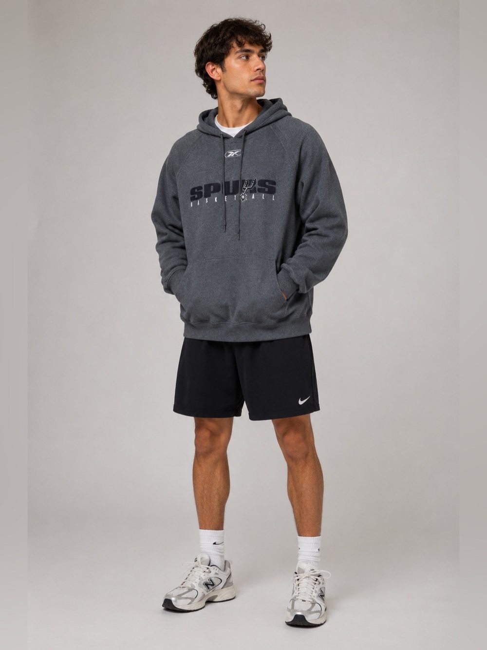 San Antonio Spurs Basketball Men’s Gray Fleece Lined Hooded Sweatshirt Size XL